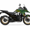 Kit Déco BMW R 1300 GS. Sublimez votre BMW R 1300 GS avec le kit déco Travel, conçu pour les aventuriers modernes. Facile à poser.