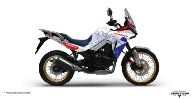 Apportez une nouvelle identité visuelle à votre moto avec le kit déco Honda Transalp au design Sandstorm. Disponible en finition brillante ou mate
