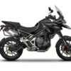 Pensé pour les passionnés d’aventure et de style, cet Habillage moto Tiger transforme votre trail en une machine racée et moderne.