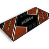 TAPISMOTOMODEL3KTMN95x200_3D Le tapis moto personnalisable KTM Modèle 3 incarne à la perfection la philosophie de la marque autrichienne : performance, design affirmé et fiabilité sans compromis.