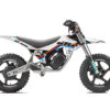 Le Kit déco Motocross KTM SX E2 Heritage s’inspire directement de l’ADN racing de la marque autrichienne. Disponible sur des plus grosses cylindrées.