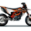 Kit déco KTM 690 SMC R Raceway : design racing agressif, personnalisable et ultra résistant pour transformer votre supermotard avec style et performance.
